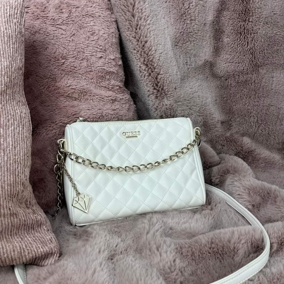 GUESS Bag - Picture 6 of 9